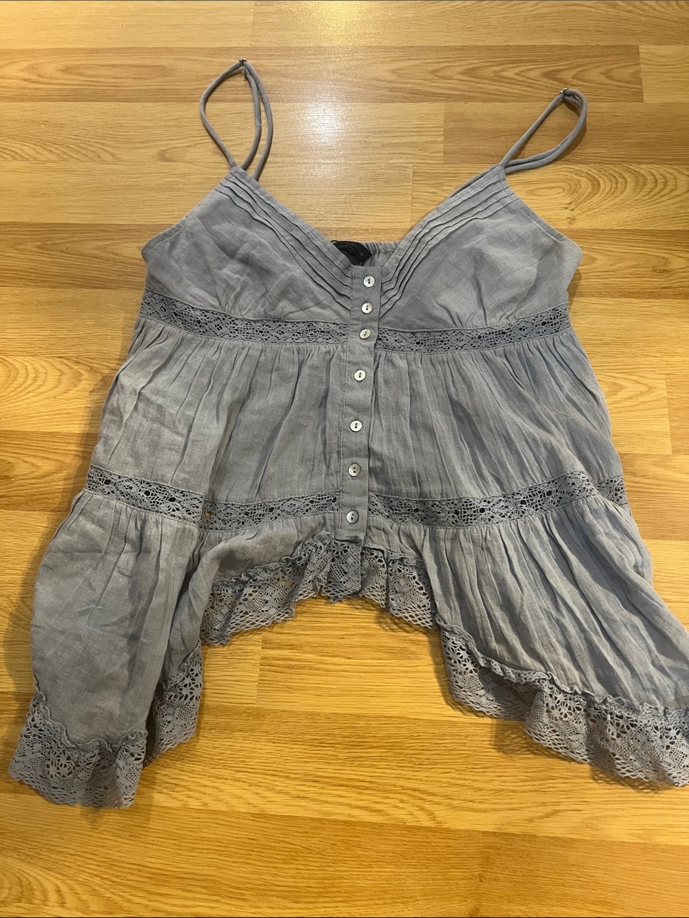 Zara Gray Lace-Trim Button-Front Crop Tank